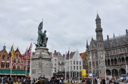 Statue of Pieter de Coninck an Jan Breydal2